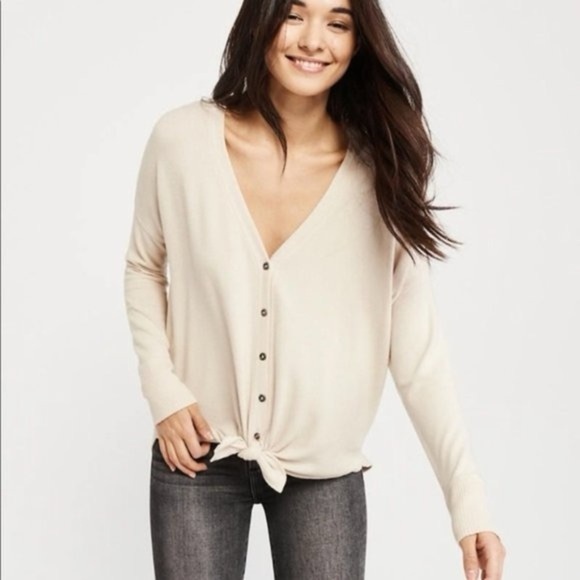 H&M Sweaters - H&M | Tie-Hem Button Front Fine Knit Cardigan NWT